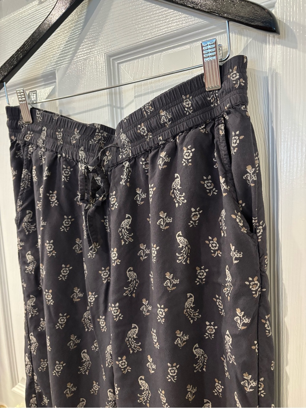 Grey Printed Drawstring Pants - Picture 4 of 12